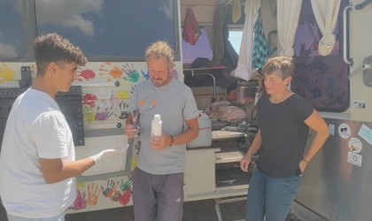 ‘El Ele sloganıyla tura çıkan Alman turistler Süphan Dağına tırmandı