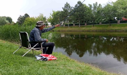 Emekli olduktan sonra balık tutmayı yaşam tarzı haline getirdi