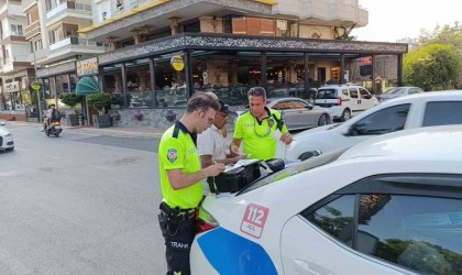 Göz göre göre gelen kazada genç kız yaralandı