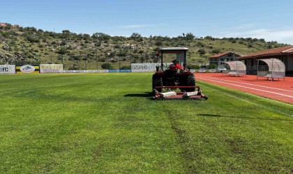 Hacılar Fevzi Mercan Stadyumunda zemin yenileme çalışmaları başladı