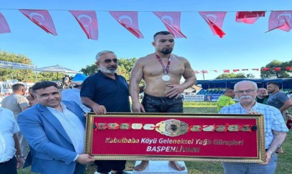 Kabulbaba Güreşlerinde ‘Zeybek havası
