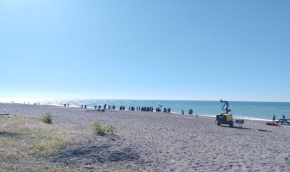 Karadenizde boğulan çocuğun cansız bedeni sahile vurdu