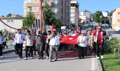 Kavakta Özgür Filistin yürüyüşü