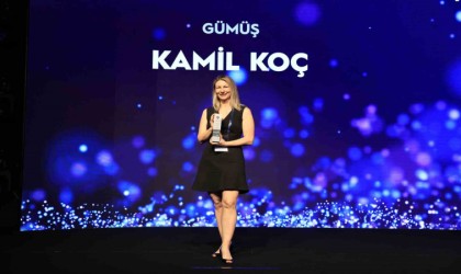 Kâmil Koça Brandverse Awardstan ödül