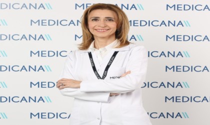 Makyaj yaparken göz sağlığına dikkat edin