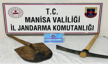 Manisada defineciler suçüstü yakalandı