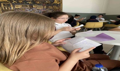 Mektup arkadaşları bir araya geldi