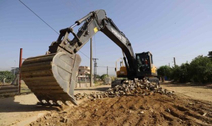 Nazilli Belediyesinden Sümerde yol çalışması gerçekleştiriyor