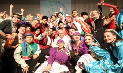 Nilüferin rengi Nirengi izleyicileri büyüledi