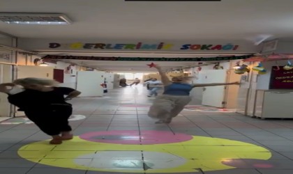 Öğretmenlerin karne sevinci gülümsetti