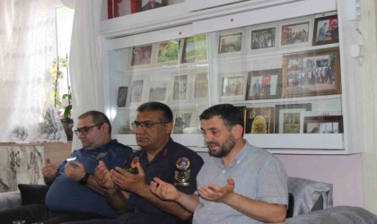 Osmanelide Kaymakam ve Belediye Başkanı vatandaşlarla bayramlaştı