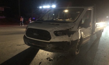 Otomobil ile transit araç çarpıştı: 3 yaralı