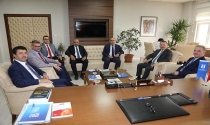 Rektör Kırışıkın festival işbirliği görüşmeleri sürüyor