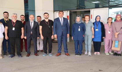 Sağlıkçılar ve hastaların bayramını kutladı