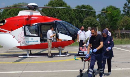 Samsunda ambulans helikopter yaşlı kadın için havalandı