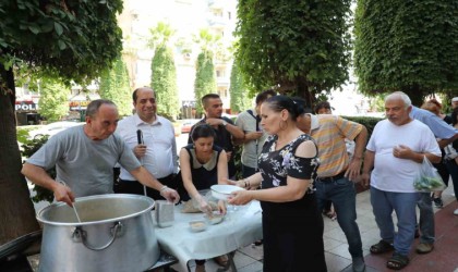 Altı Nokta Körler Derneği Aydın Şubesinden 500 kişilik aşure hayrı