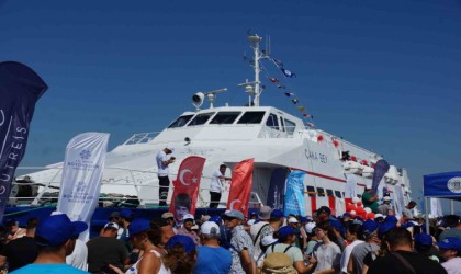 Aydın-Muğla deniz otobüsü seferleri başladı: CHP Lideri Özgür Özel kaptan köşküne geçerek ilk seferin startını verdi