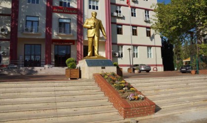 Aydında 3 kaymakam ve 2 vali yardımcısının yeri değişti