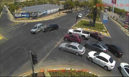 Aydında biri bebek 4 kişinin yaralandığı kazanın görüntüleri ortaya çıktı