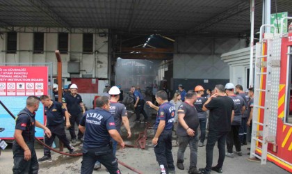 Aydında fabrika yangını: 9 kişi dumandan etkilendi