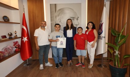 Başkan Durbay, LGS birincisi Eymen Sunmazı misafir etti