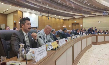 Başkan Ercan Özel çiftçinin sorunlarını Büyükşehir Belediye Meclisine taşıdı