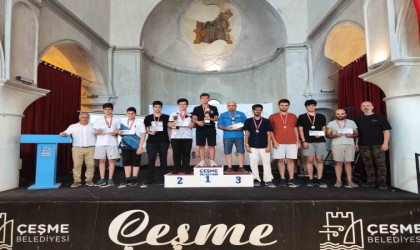 Bursa Büyükşehir Belediyesporlu satranççılar göz doldurdu