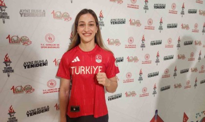 Buse Naz Çakıroğlu: “100. yılda, 100. yıl takımı olarak 100 yıl sonra tekrar Paristeyiz”