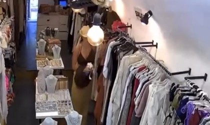 Çeşmede hırsızlık yapan turist, iş yeri sahibine mail atıp özür diledi... Hırsızlık anları kamerada