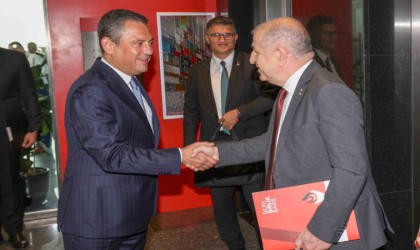 CHP lideri Özgür Özel, Zafer Partisi Genel Başkanı Ümit Özdağı ağırladı