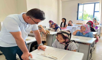 Çocuklar yaz tatilini gençlik merkezlerinde dolu dolu geçiriyor