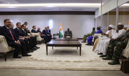 Dışişleri Bakanı Fidan, Nijer Devlet Başkanı Tiani ile görüştü