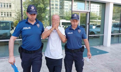 Eski kız arkadaşını bıçakla tehdit edip alıkoyan şahıs tutuklandı