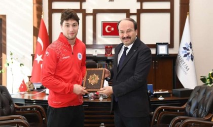 ETÜlü Muhammed Ali Olimpiyat vizesi aldı