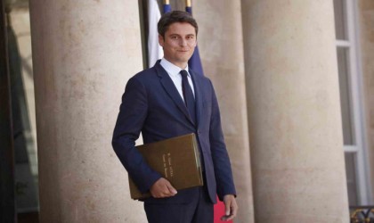 Fransa Cumhurbaşkanı Macron, Başbakan Attalın istifasını kabul etti