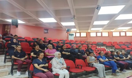 Hastane temizlik personeline iş sağlığı ve güvenliği eğitimi verildi