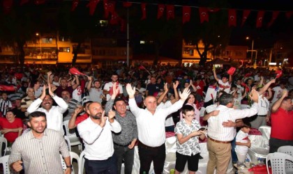 İncirliovada çeyrek final sevinci yaşandı