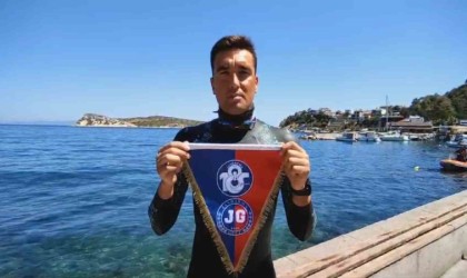 Jandarma Üsteğmen Öztürk, Karaburundan Foçaya yüzdü