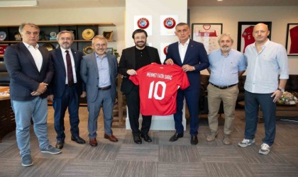 Kasımpaşa Başkanı Mehmet Fatih Saraçtan TFF Başkanı Hacıosmanoğluna ziyaret