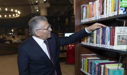 Kayseri Büyükşehir, 200üncü kitap gururunu Basın Bayramında yaşadı