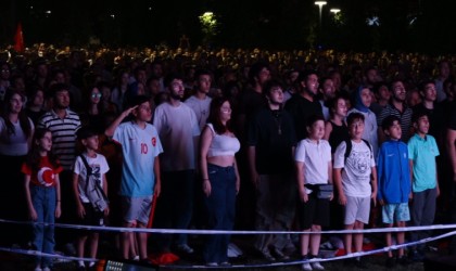 Kırklarelinde milli maç heyecanı dev ekranda yaşandı