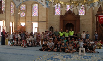 Kula İlçe Emniyetten camilerde çocuklara trafik eğitimi