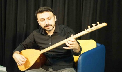 Memleketi için türkü besteledi, sıla hasreti çekenlerden büyük ilgi gördü