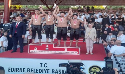 Merkezefendinin sporcusu tarihi Kırkpınar güreşlerinden dereceyle döndü