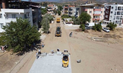 Nazillide deforme yollar yenileniyor