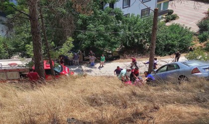 Osmaniyede otomobil şarampole yuvarlandı: 2 yaralı