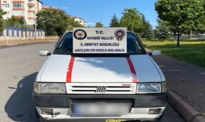 Oto hırsızları suç makinesi çıktı