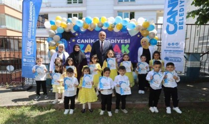 Samsunlu minikler, karne hediyelerini Gazzeli çocuklara gönderdi