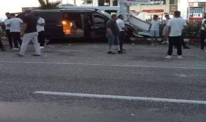 Sinopta iki otomobil çarpıştı: 1 ölü, 7 yaralı