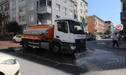 Sultangazide cadde ve sokaklar yıkanıyor